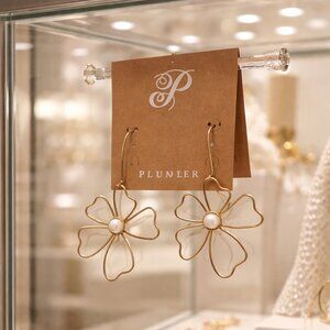 Plunder Gold and Cream Floral Hanging Earrings